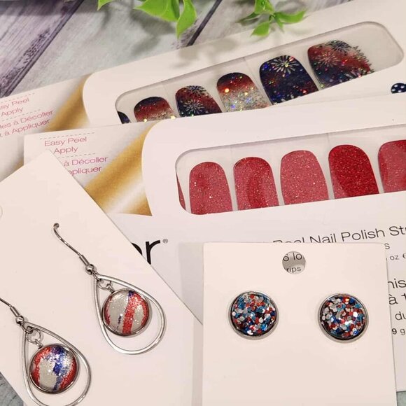 Color Street- Retired red white and blue bundle - Picture 1 of 9